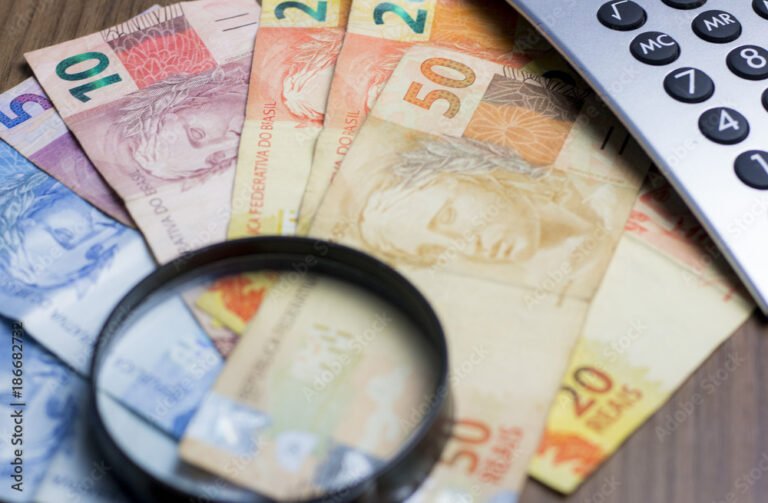 calculo de dinheiro com moedas e notas