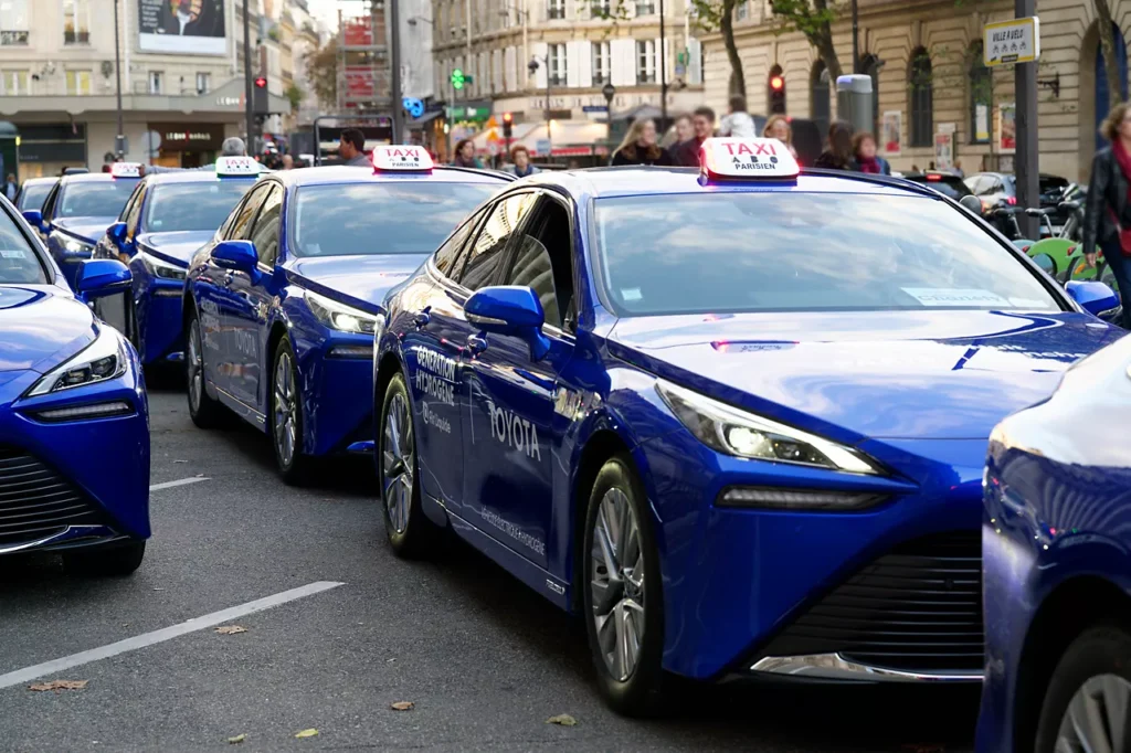 Como funciona o carro movido a hidrogênio da Toyota