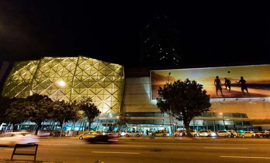 Onde encontrar a loja Zara no Shopping Rio Sul