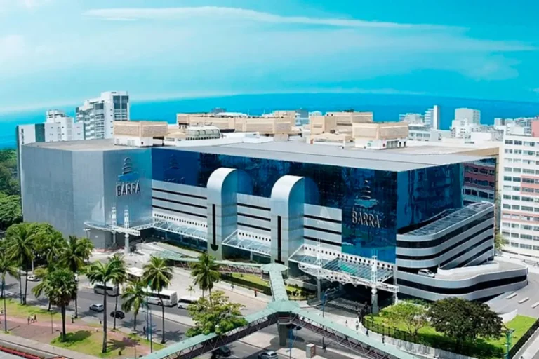 fotografia do exterior do barra shopping
