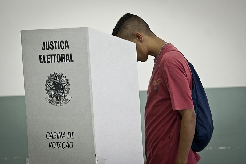 Com Quantos Anos Deixamos de Ser Obrigados a Votar no Brasil