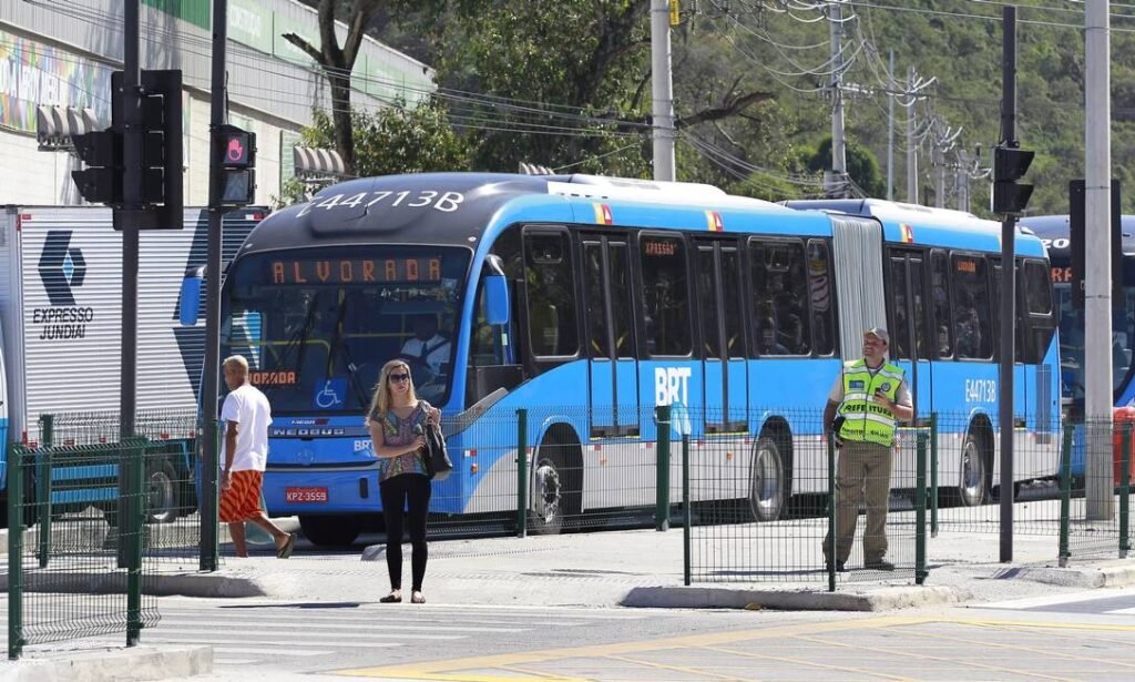 Quais São Os Horários dos Ônibus da Azul para Viracopos