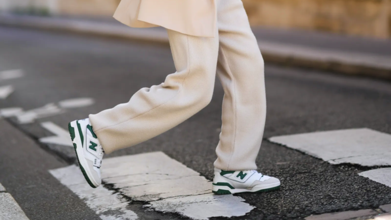 tenis all in em ambiente urbano estiloso